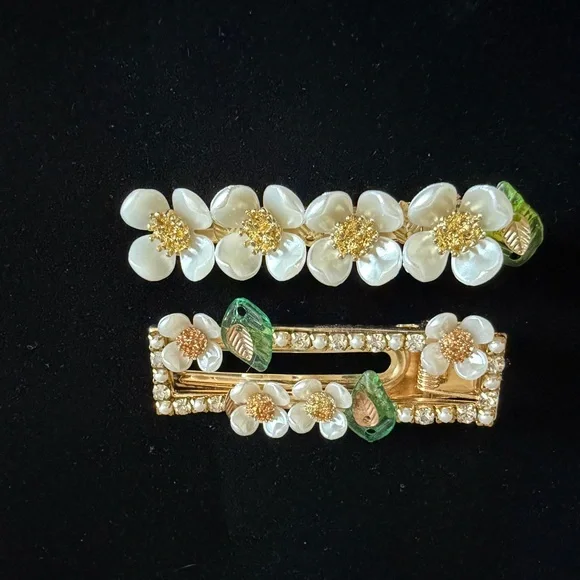 Gold Floral Rhinestone Hair Clips Set with White Flowers for Women - Picture 2 of 5